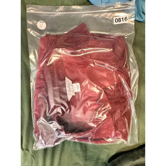 Corduroy Burgundy button up layering top shacket size 14W #0816 - Picture 8 of 8